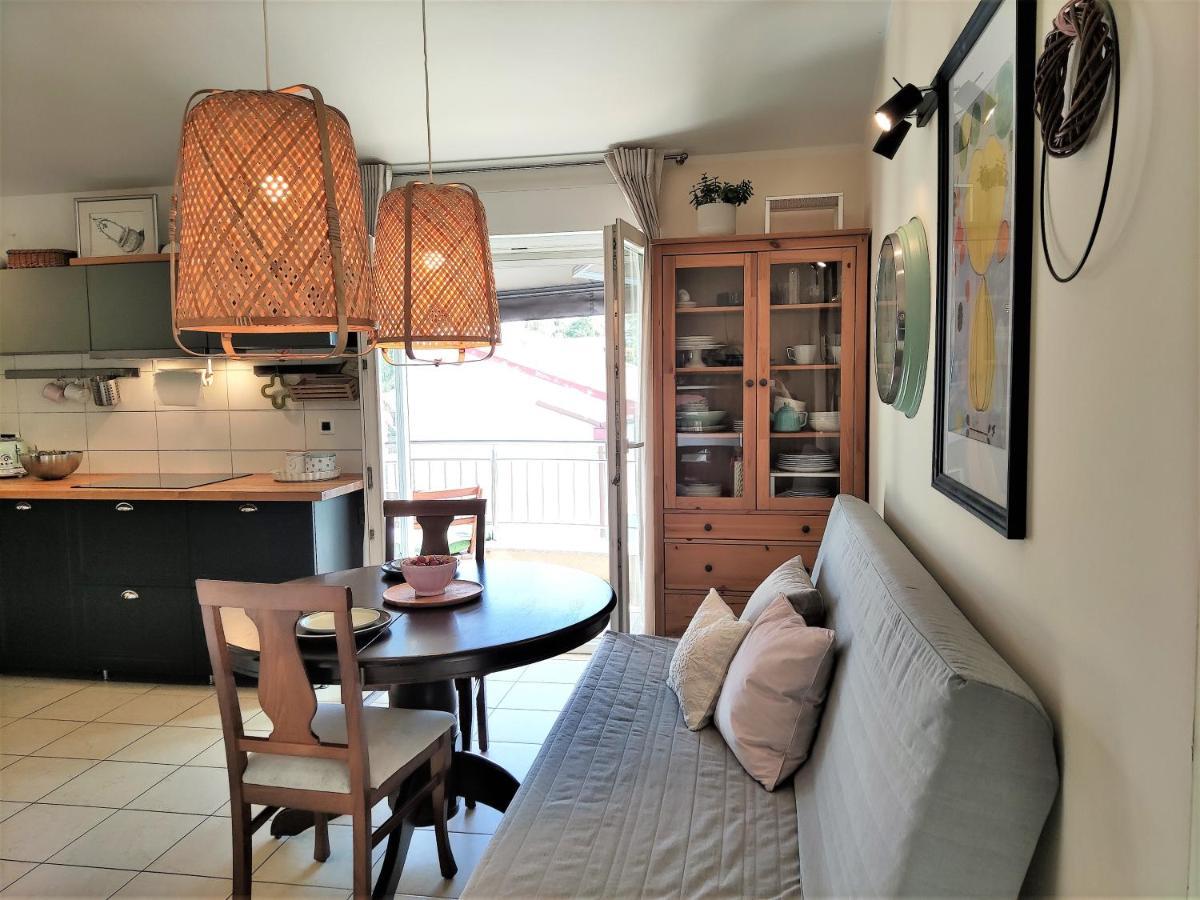 Apartment For Two 200M From The Beach Πούλα Εξωτερικό φωτογραφία