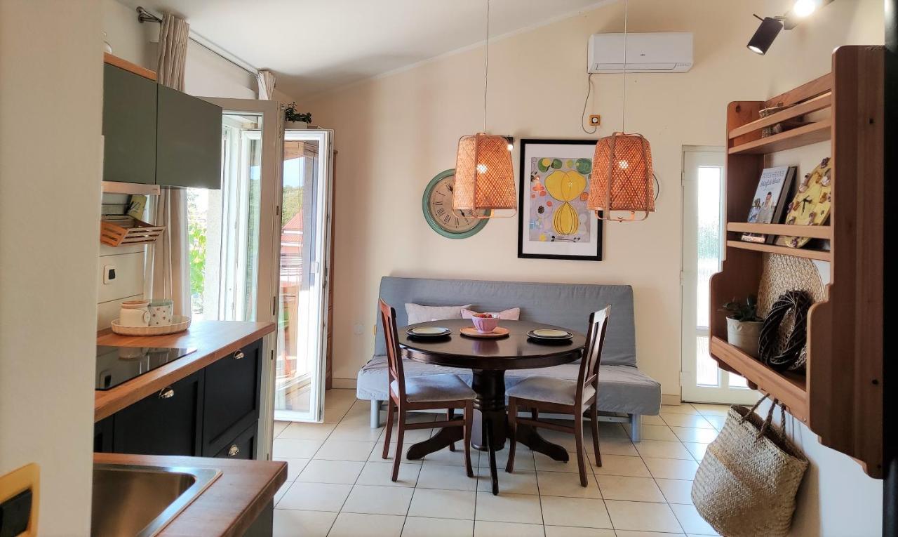 Apartment For Two 200M From The Beach Πούλα Εξωτερικό φωτογραφία