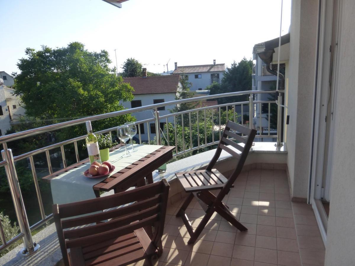 Apartment For Two 200M From The Beach Πούλα Εξωτερικό φωτογραφία