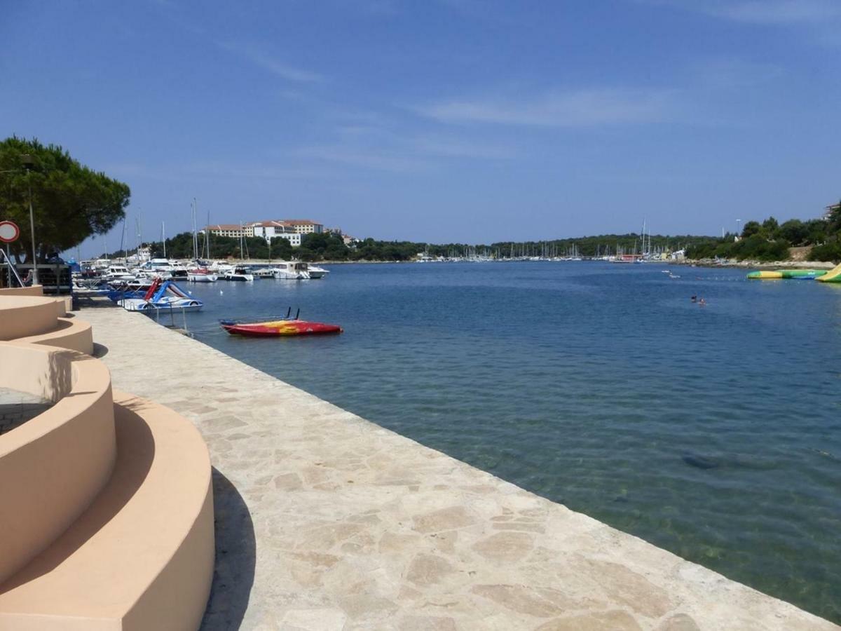 Apartment For Two 200M From The Beach Πούλα Εξωτερικό φωτογραφία